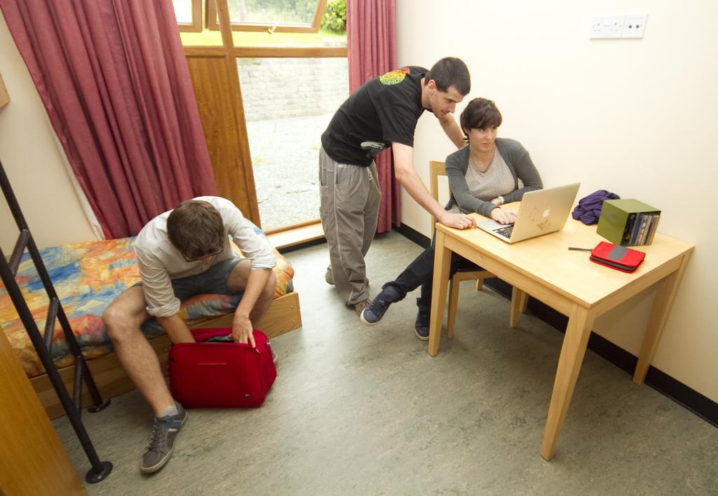 Errigal Youth Hostel Гуийдор Екстериор снимка