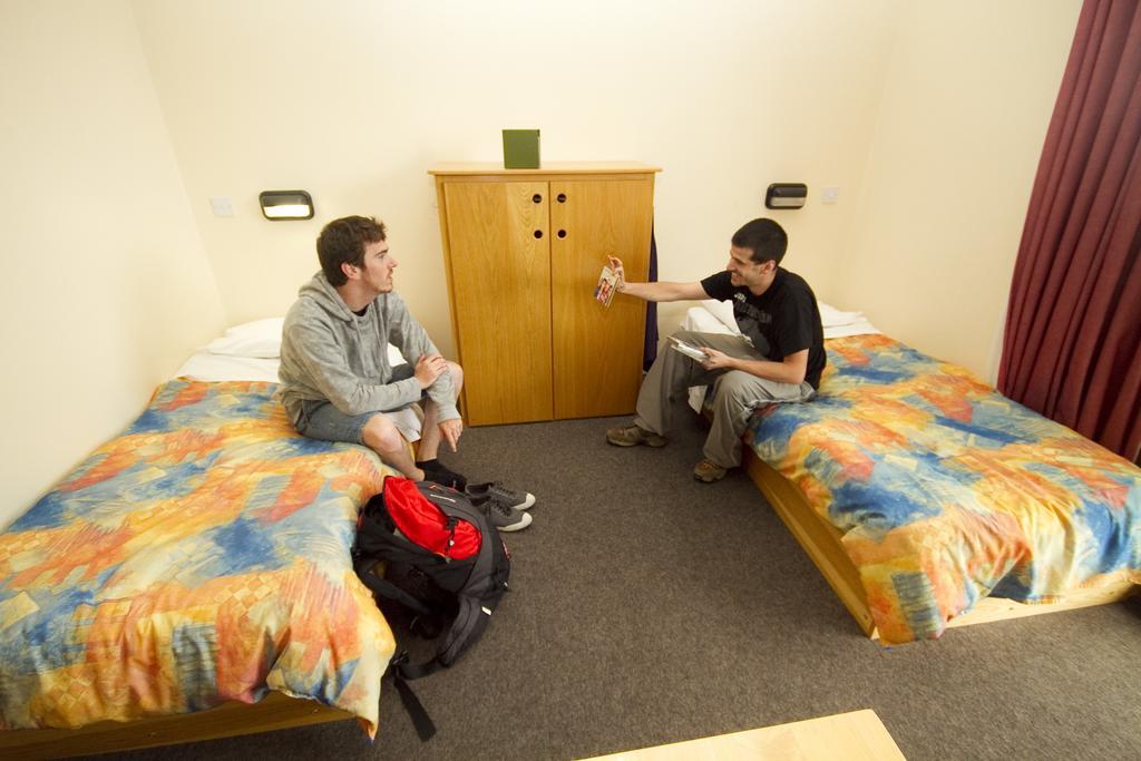 Errigal Youth Hostel Гуийдор Стая снимка
